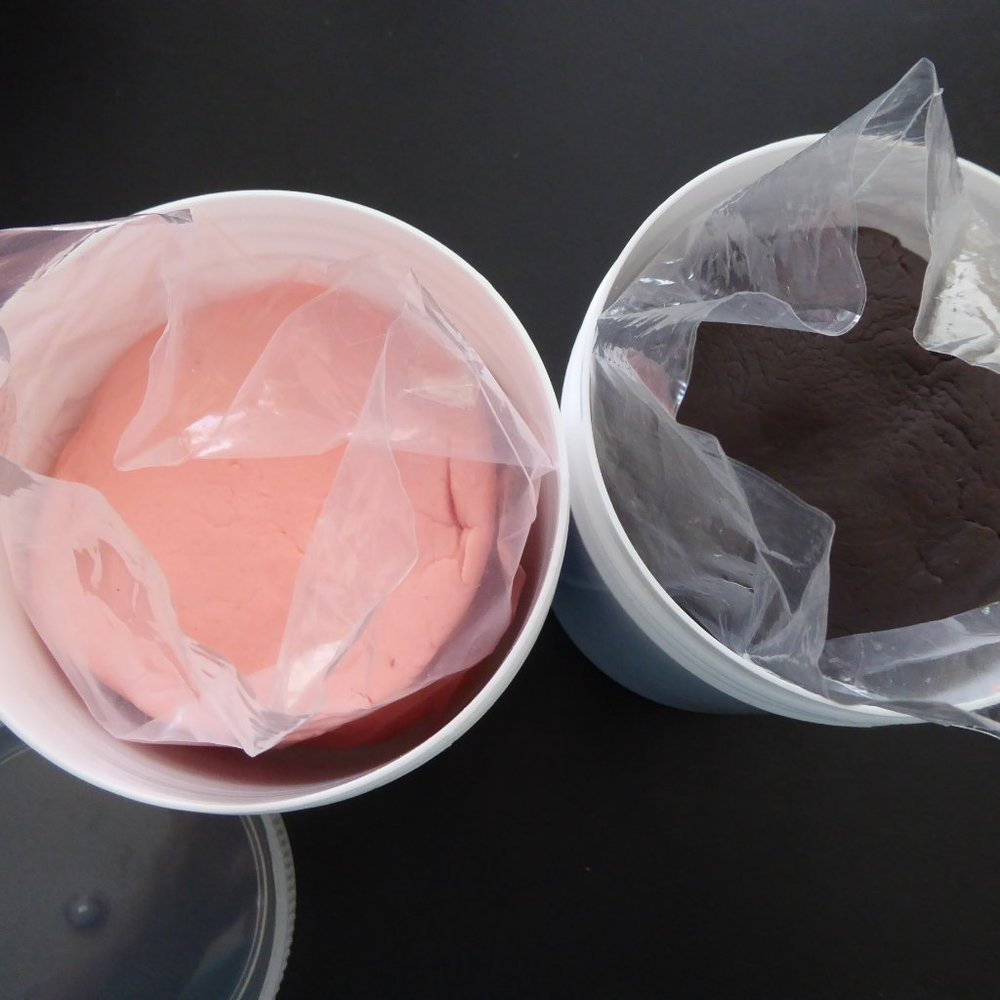 NEW - Modeling Dough - Picture 2 of 2
